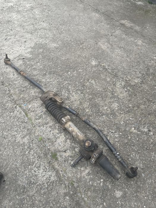 Рульова рейка Таврія з тягами і наконечниками