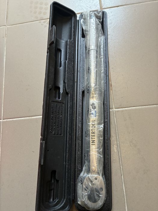 Ключ динамометричний Intertool XT-9006