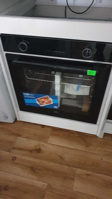 Piekarnik Beko czarny nowy