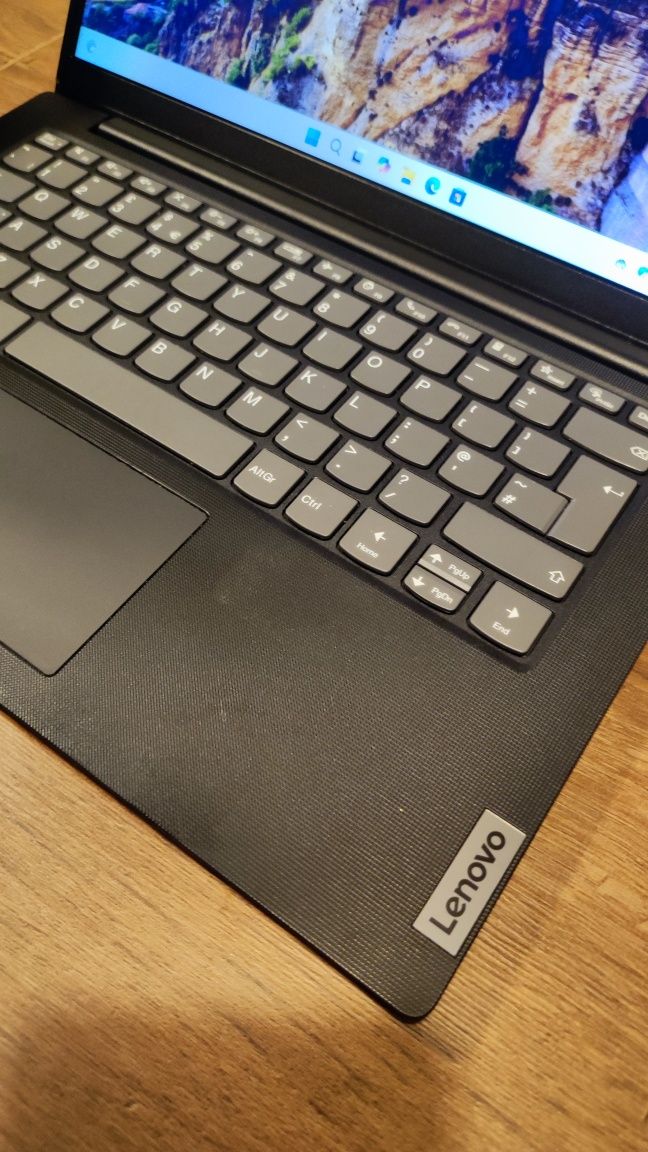 #2071 Lenovo V14 i5-1135G7 20GB 256SSD Win11P FV23 GW Jak nowy