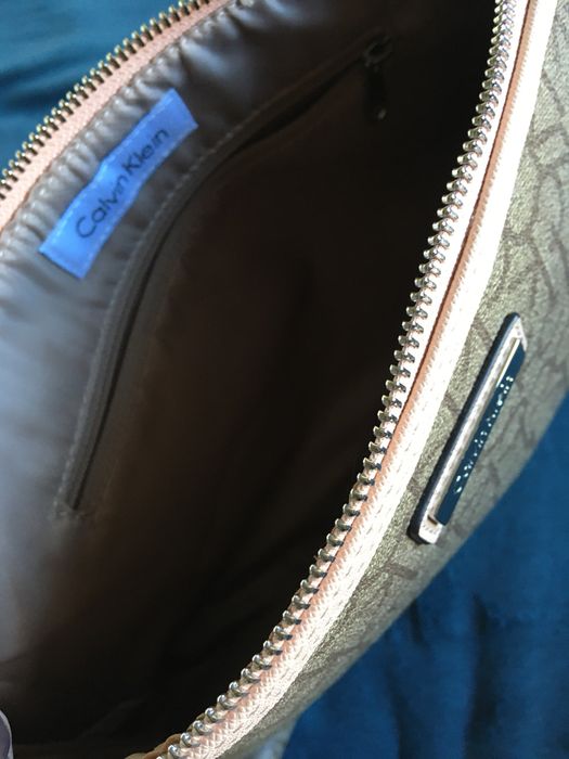 Carteira necessaire CK