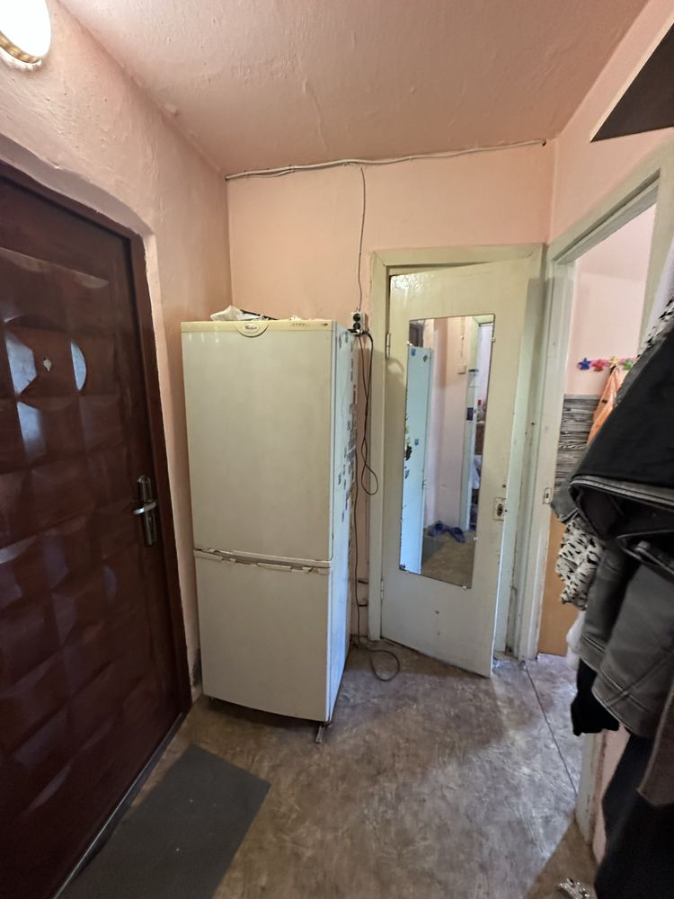 Продам 1 кімнатну біля парку вул. Сухомлинського 3 поверх