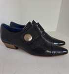 Sapatos pretos vintage
