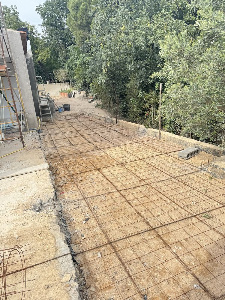 Pedreiros e todos os serviços em construçao e Remodelaçâo , pinturas .
