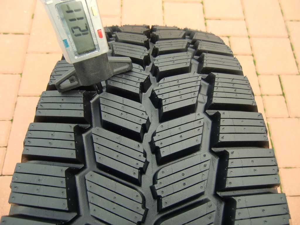 Opony Zimowe 215/65R16C bus  4szt