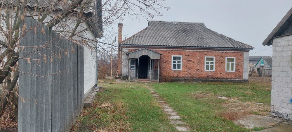 Продам ДВА БУДИНКА в одному дворі с.Рокітне