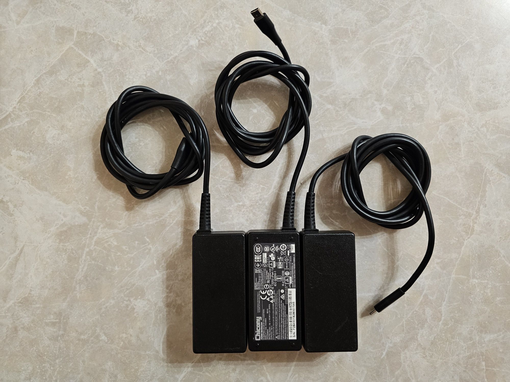 Блок живлення Chicony 45Вт USB Type-C з підтримкою Power Delivery (PD)