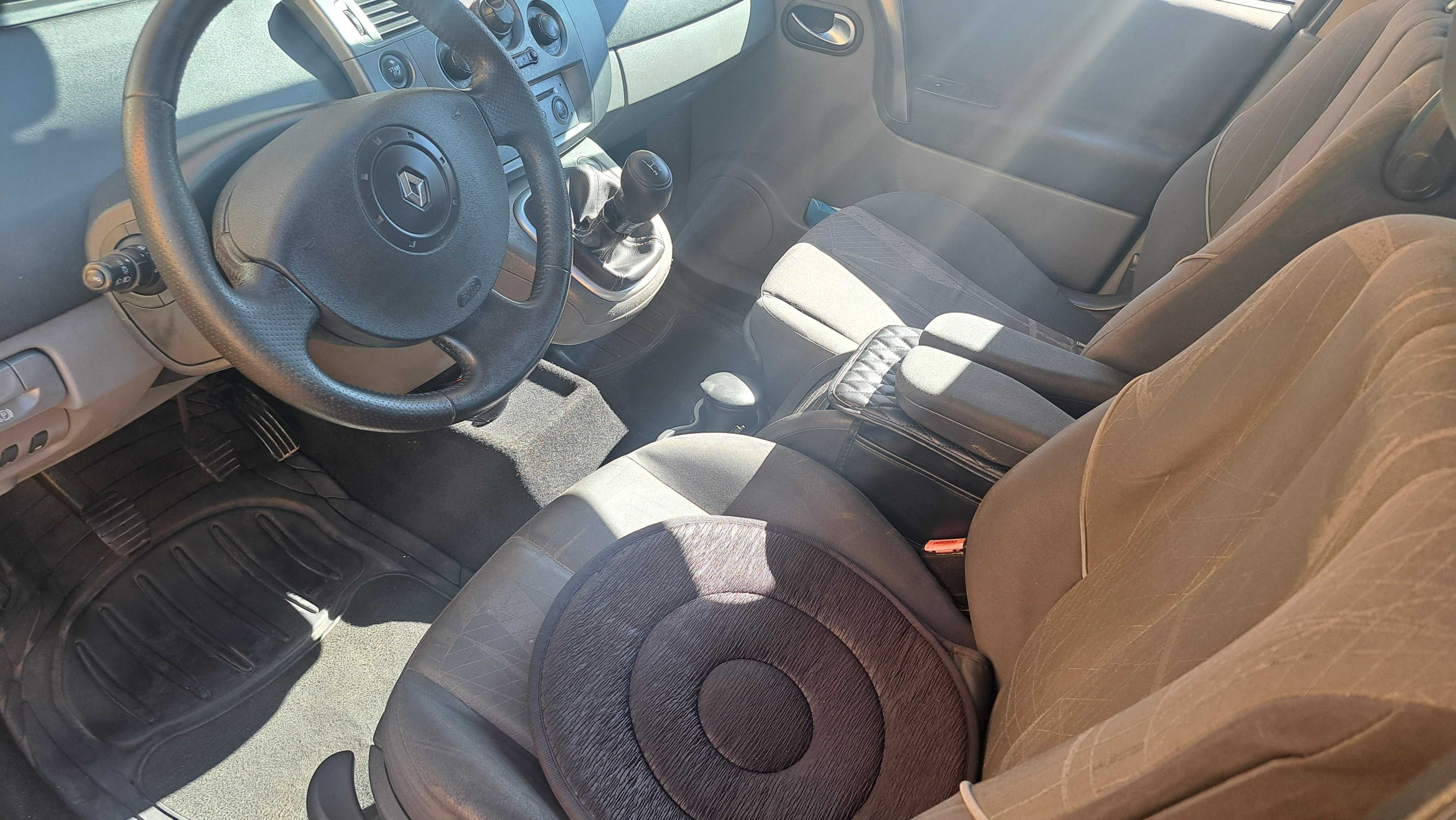 Renault Grand Scenic 1.5 (7 lugares)