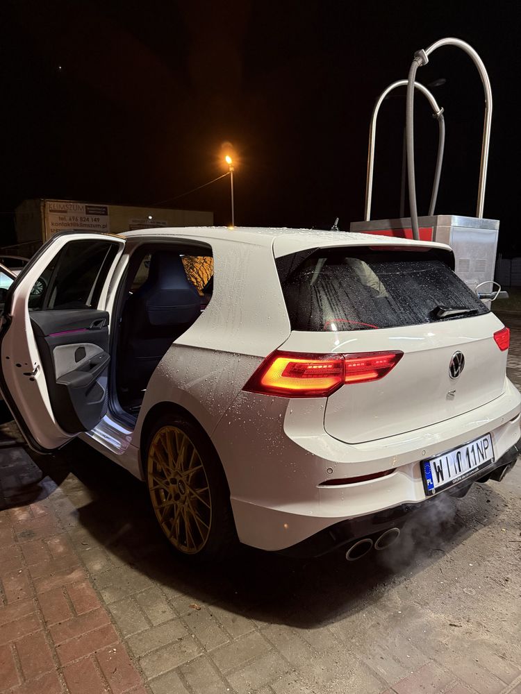 VW Golf 8r  320hp BEZ BIK I KRD