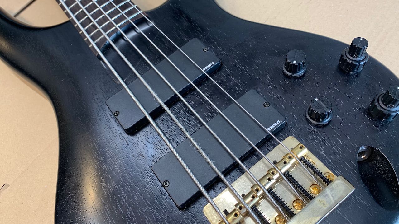IBANEZ K5 Fieldy Signature – Korea 2006 – Złoty upgrade + Hipshot USA