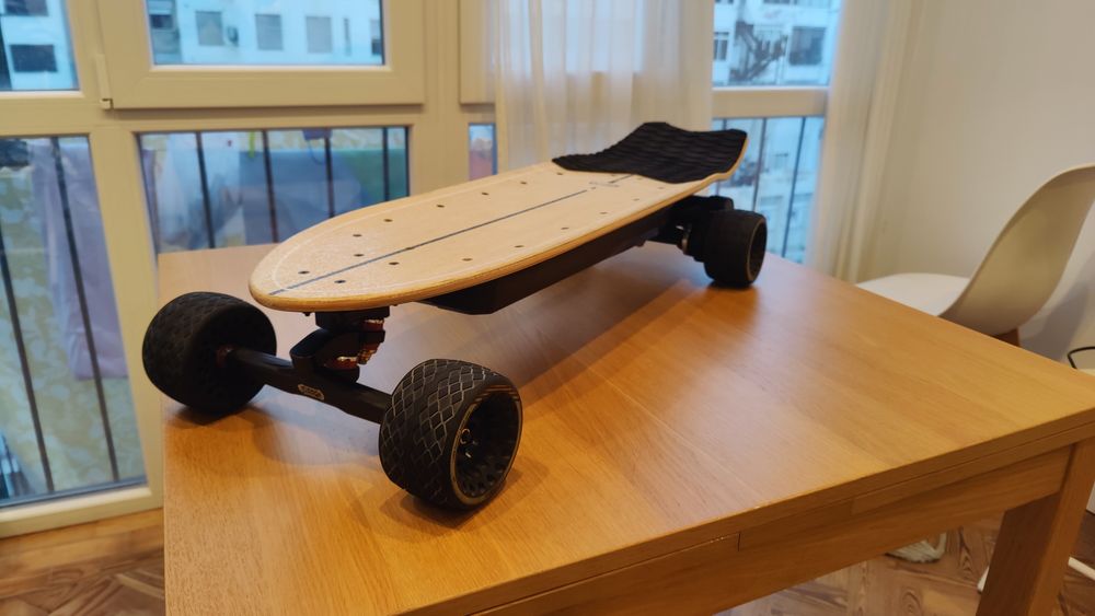 Meepo Flow Skate Elétrico na caixa original