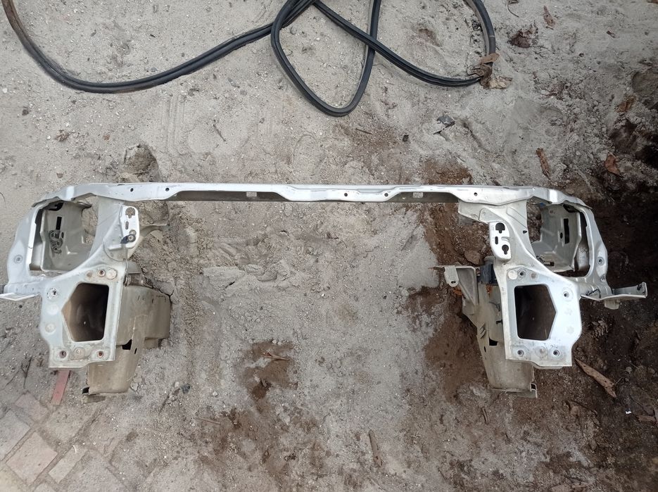 Телевизор с лонжеронами вектра ц