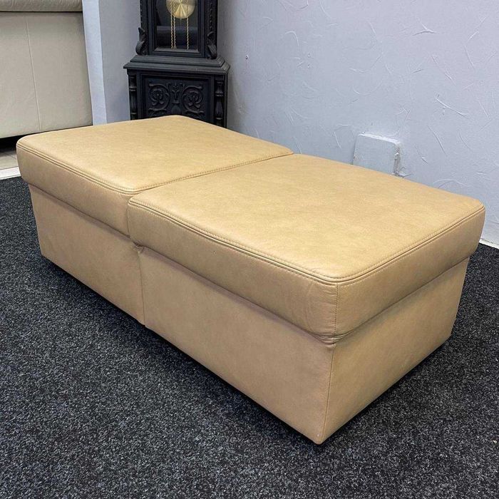 Шкіряний пуф Німеччина