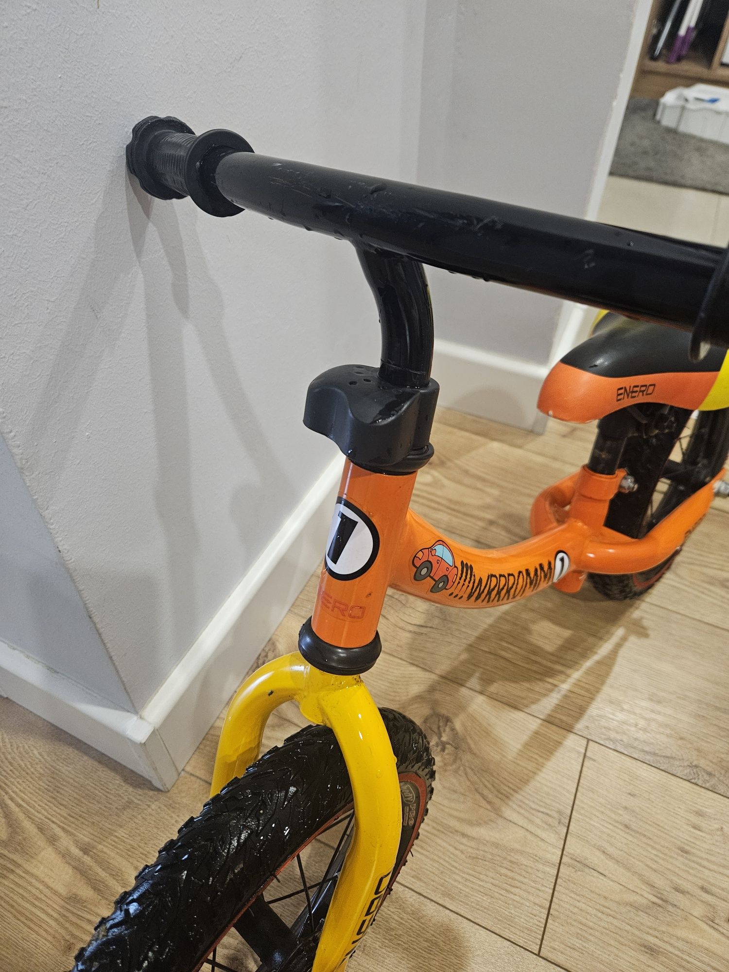 Rowerek rower biegowy Enero Air Car 12"