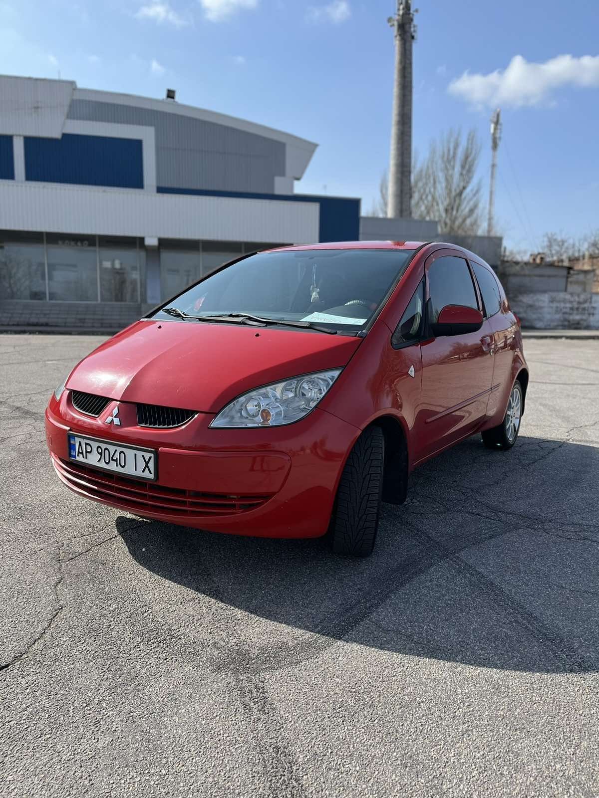 Mitsubishi Colt 2006 1.3 с газом переоформление