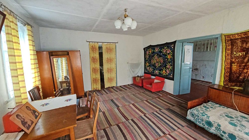 село Черевки, є газ, криниця, світло. Є ВІДЕООГЛЯД