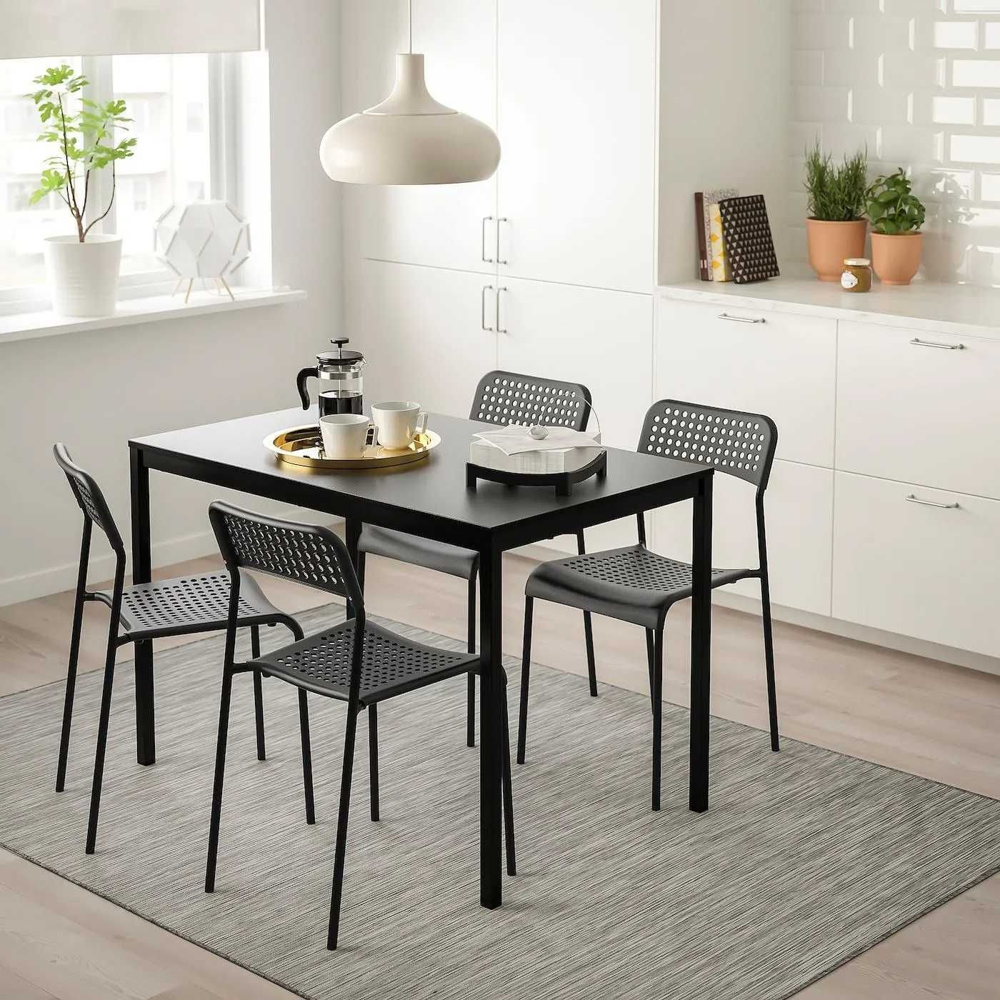 1 x stół IKEA TÄRENDÖ (SANDSBERG) melaminy + 3 x krzesło IKEA ADDE