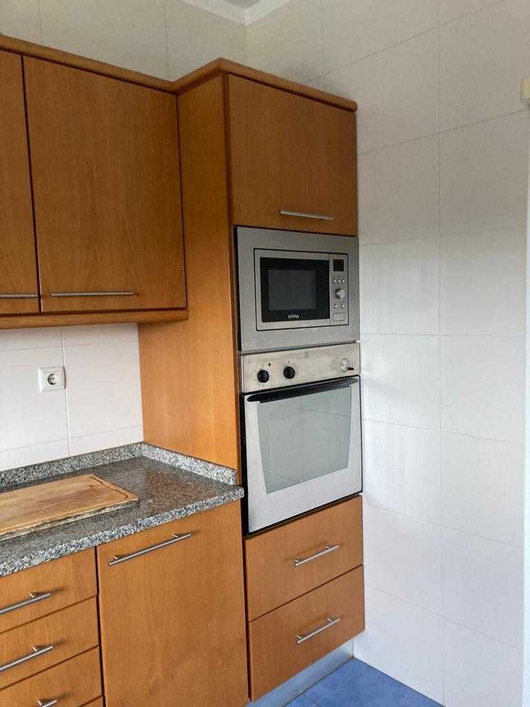MORADIA T3+1 OIÃ