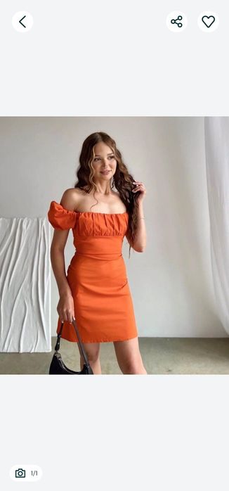 Віддам жіночі речі