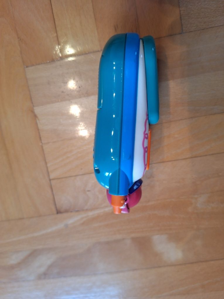 Telefon Elmo, Ulica Sezamkowa, Świat Elma