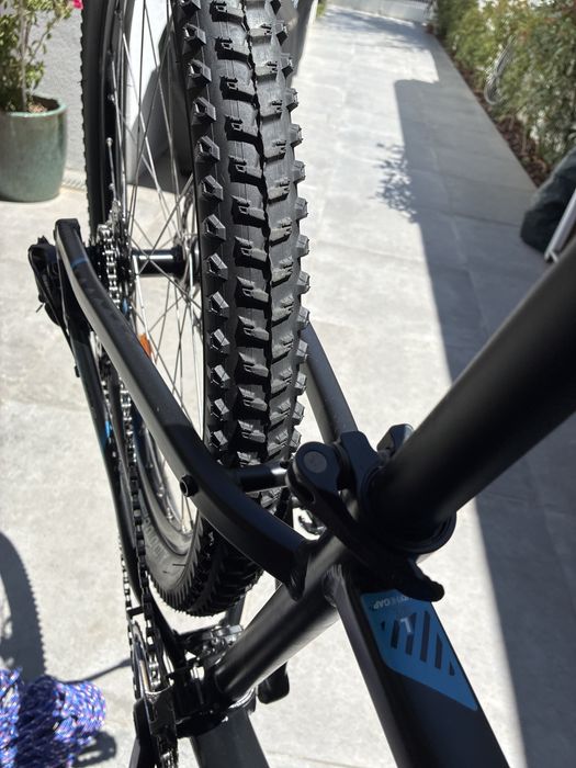 Bicicleta BTT ROCKRUDER 520