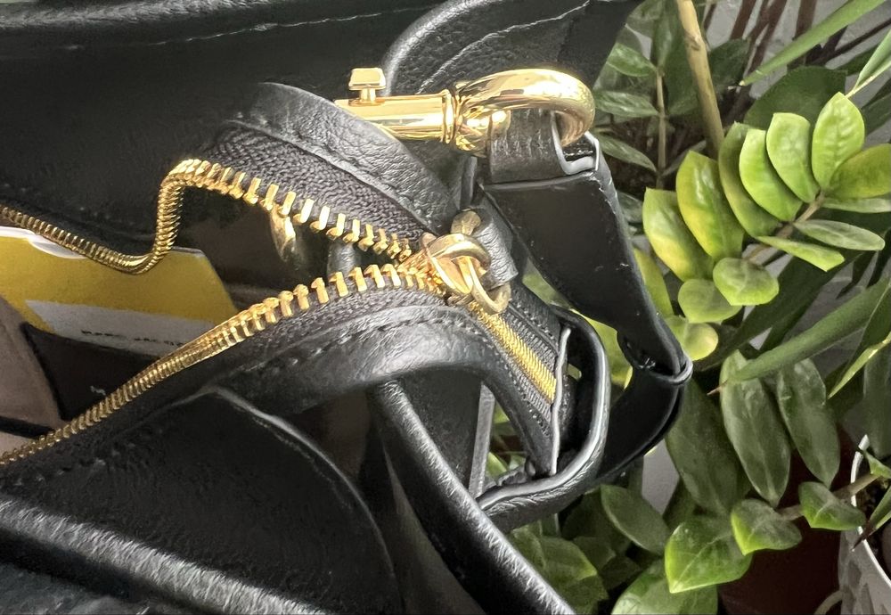 Сумка шкіряна  від Marc Jacobs.