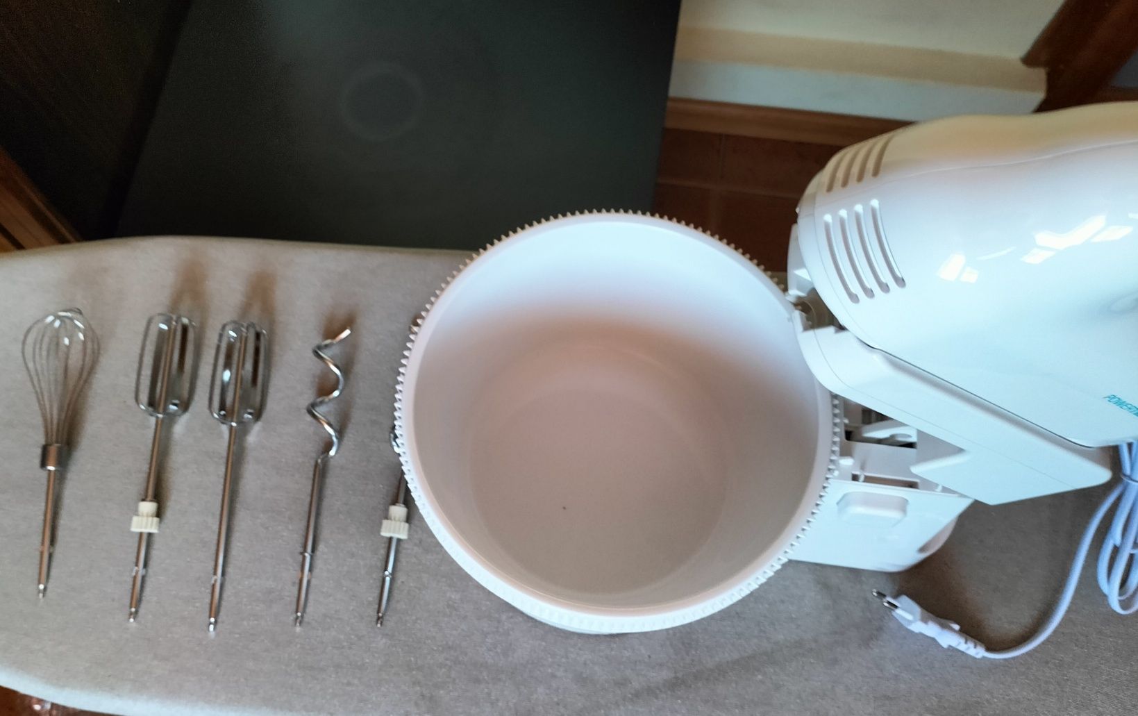 Batedeira com taça