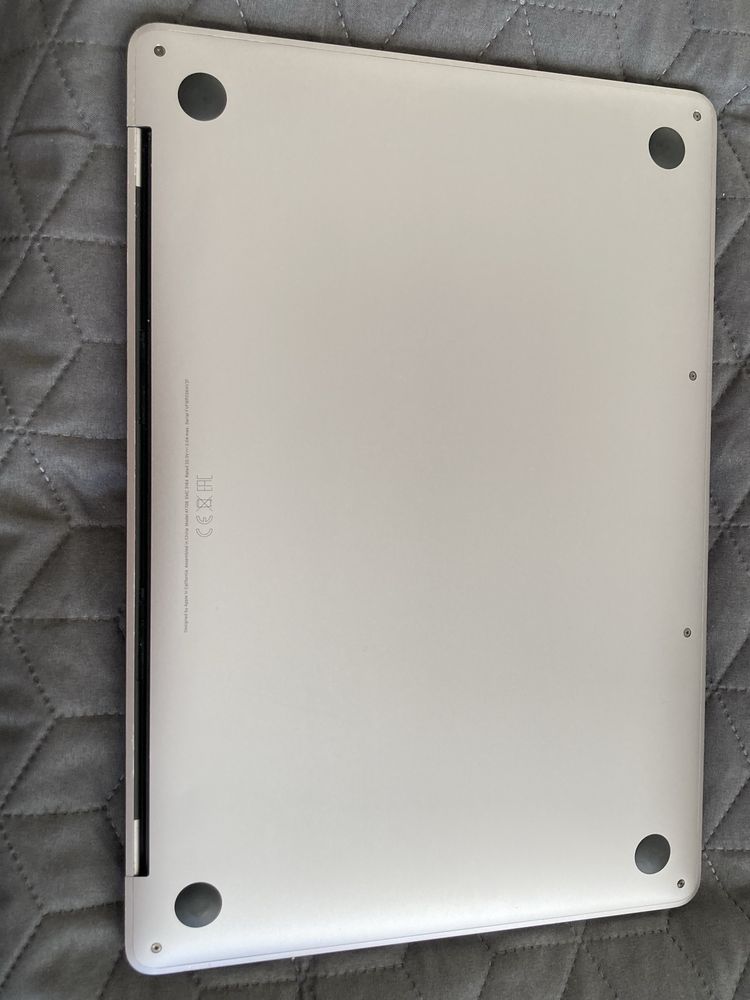 Macbook Pro 13" 2017 - gotowy do pracy