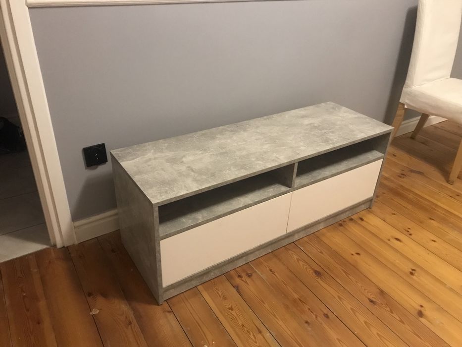 Szzfka  RTV pod telewizor +Gratis maszynka    kolor  szary