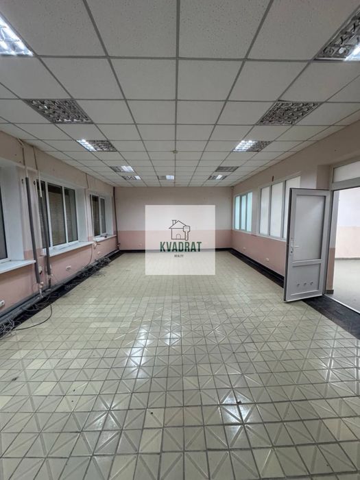 Здається чудове комерційне приміщення з гарною локацією