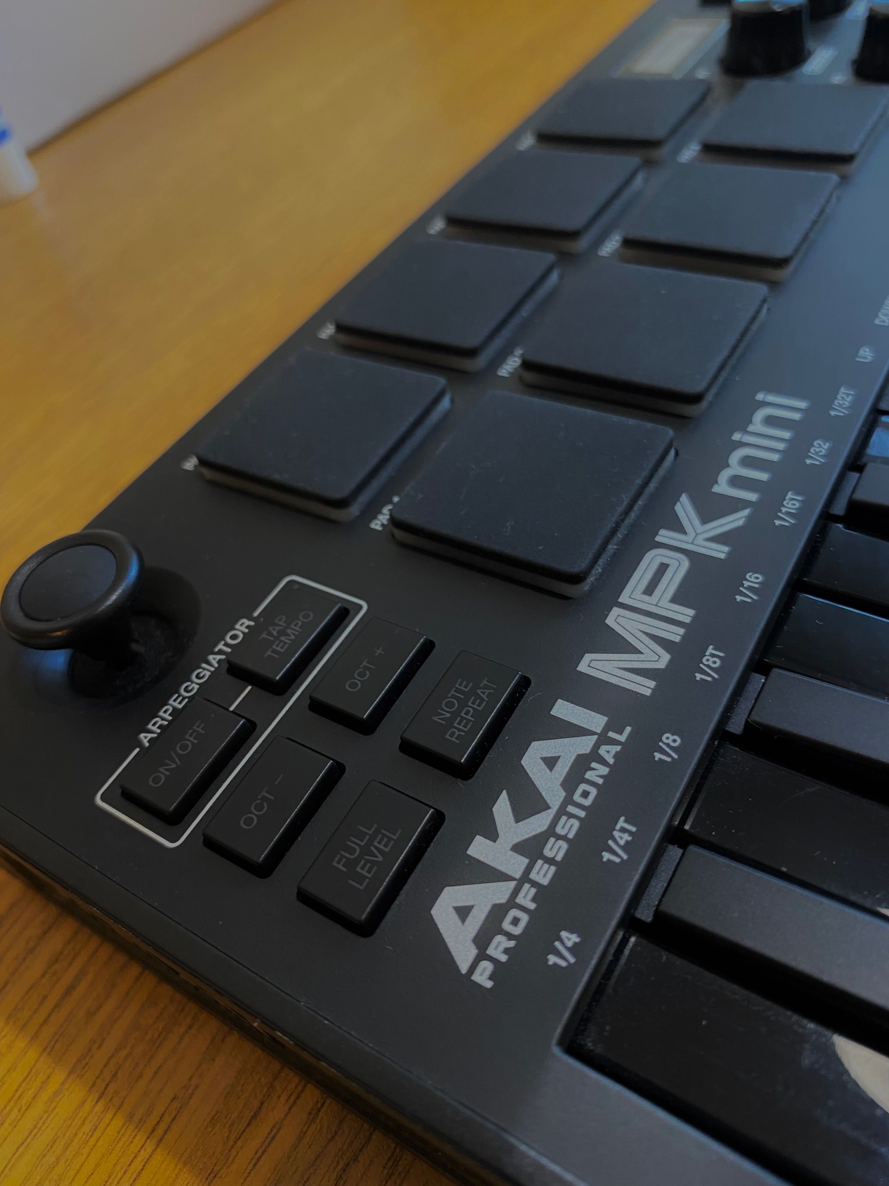 Akai professional MPK mini black
