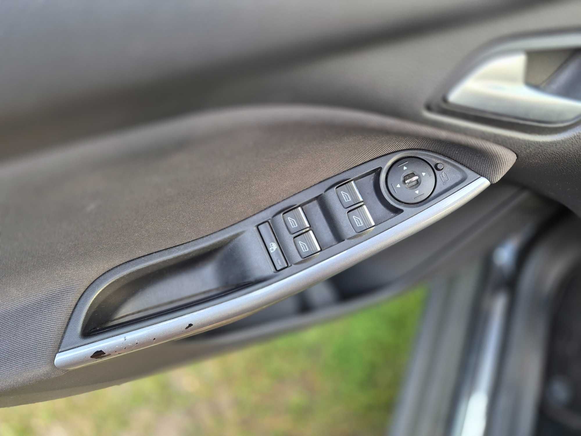 Ford Focus Hatchback