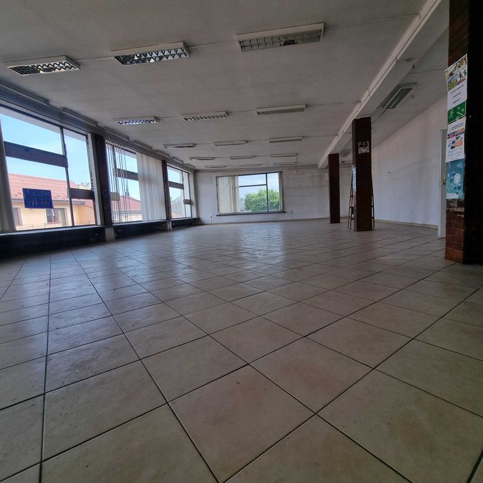 Wynajmę lokal Handlowo Usługowy Komercyjn Budynek Handlowy 500m2 TANIO