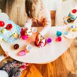 Zestaw bujak, stolik i krzesło. Montessori system