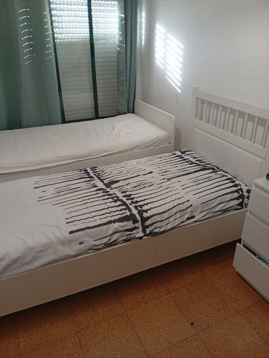 Cama solteiro com colchão