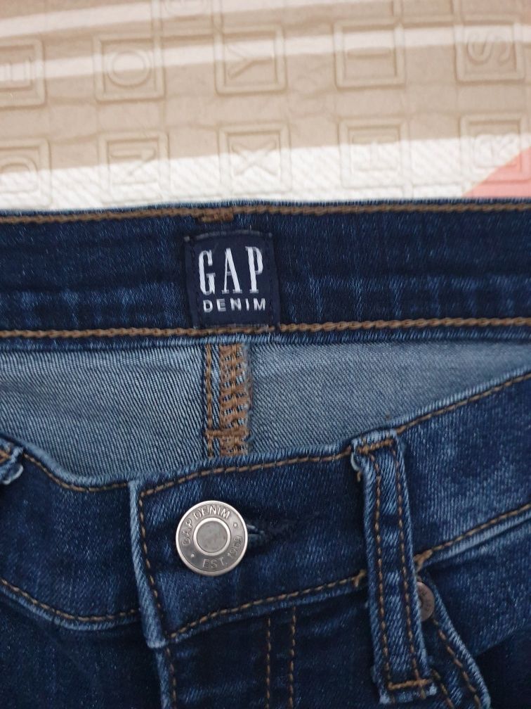 Sprzedam jeansy Gap biodrówki Classic Straight