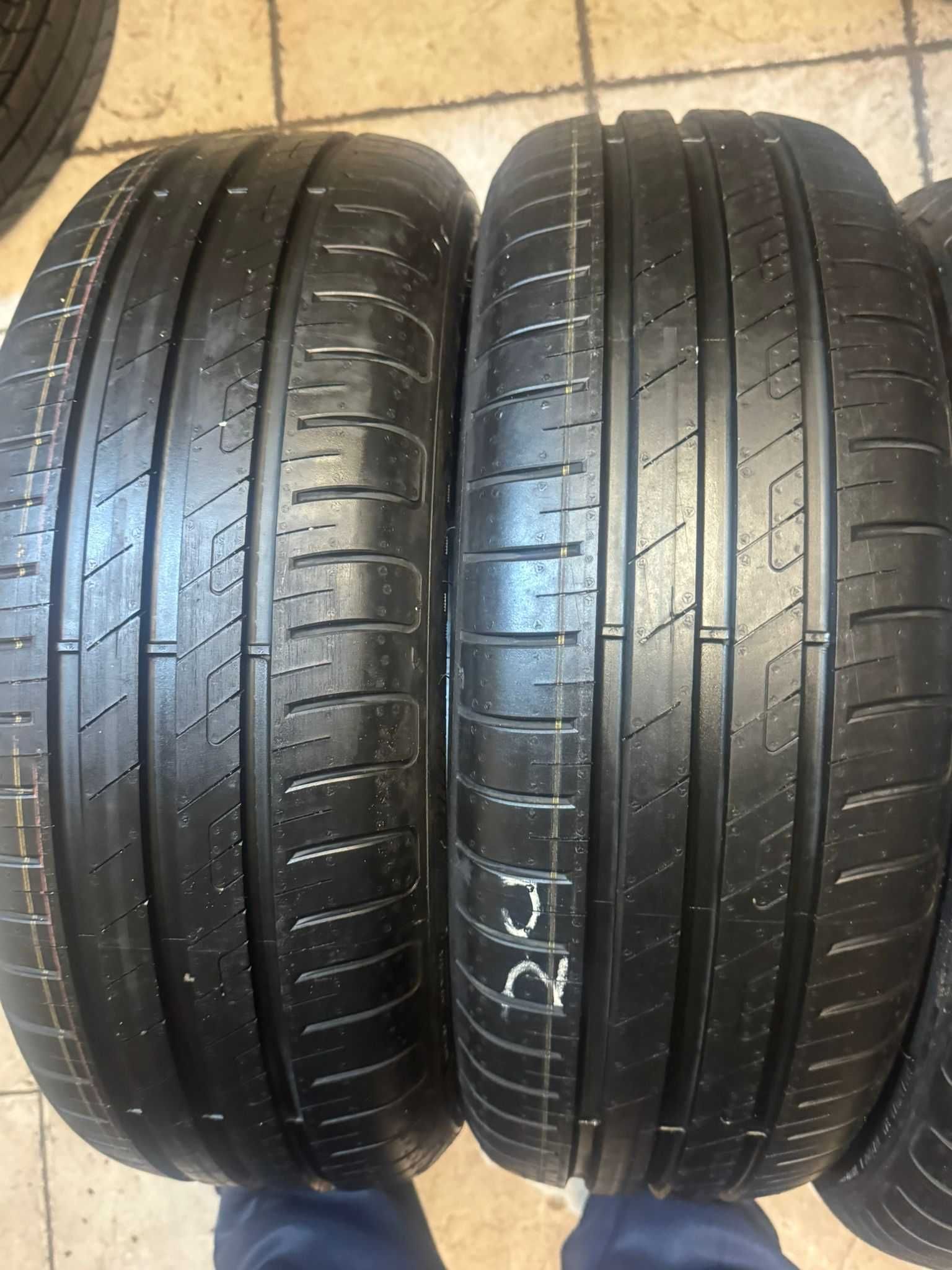 Goodyear 195/55R16 91V Efficient Grip Performance (demo)