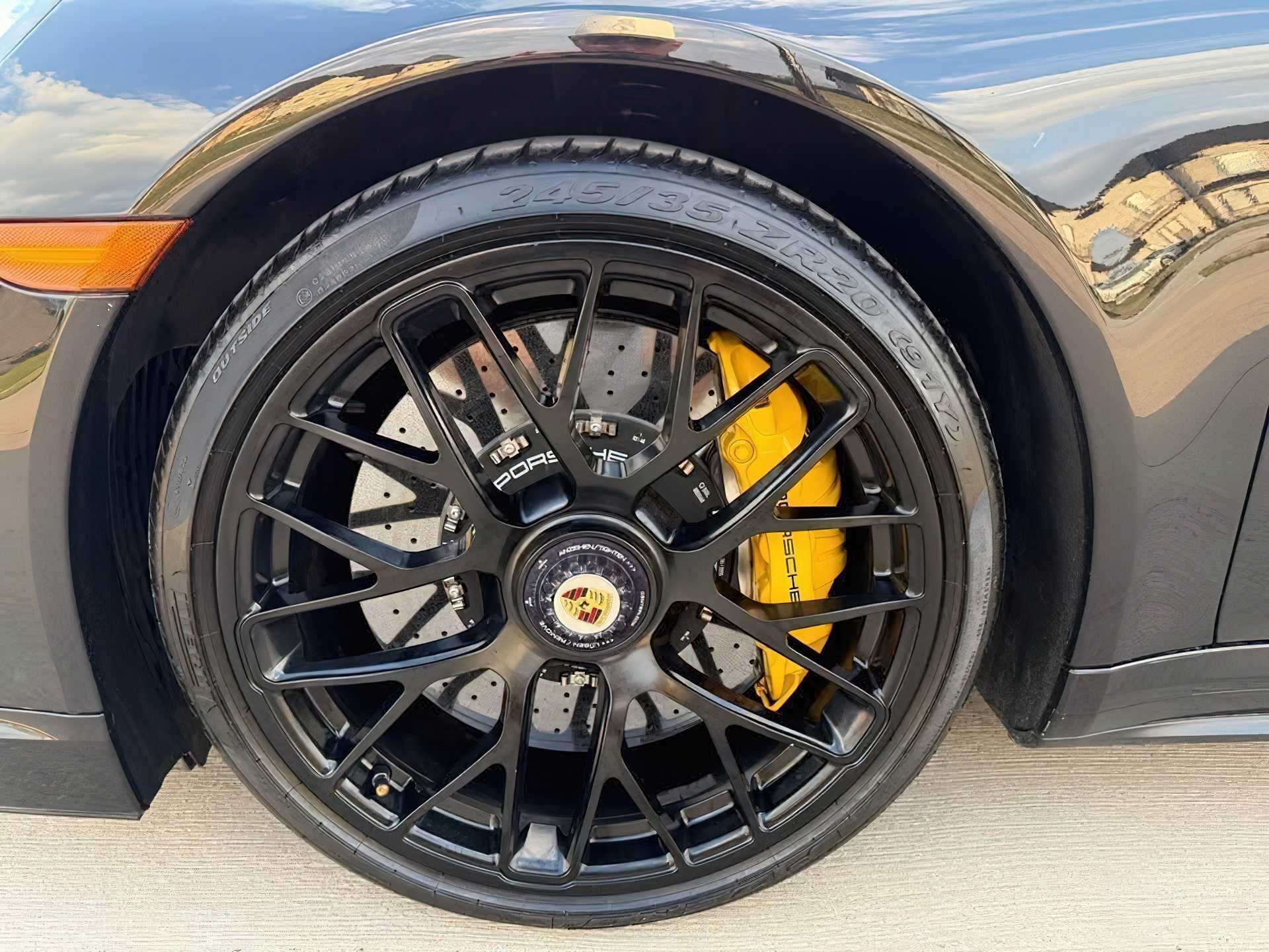 Porsche 911 Turbo 2016