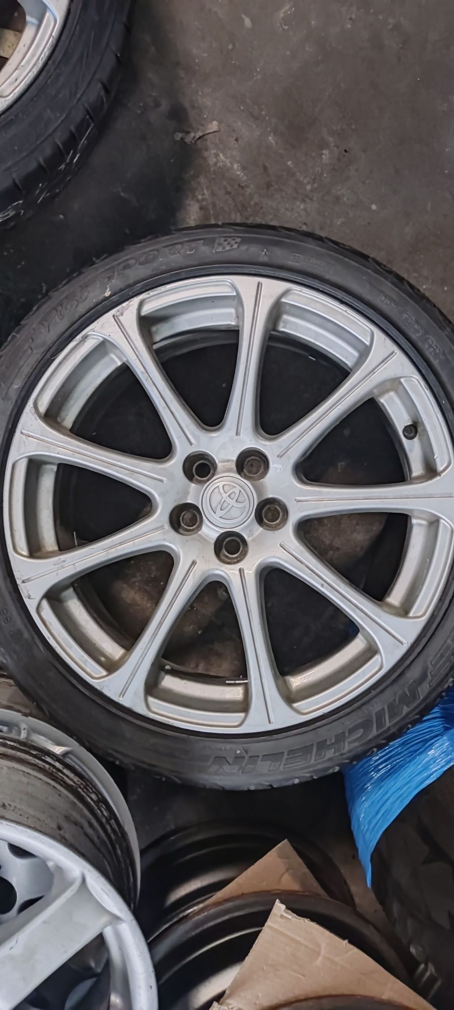 Koła 5x100 toyota  opony225 40r18