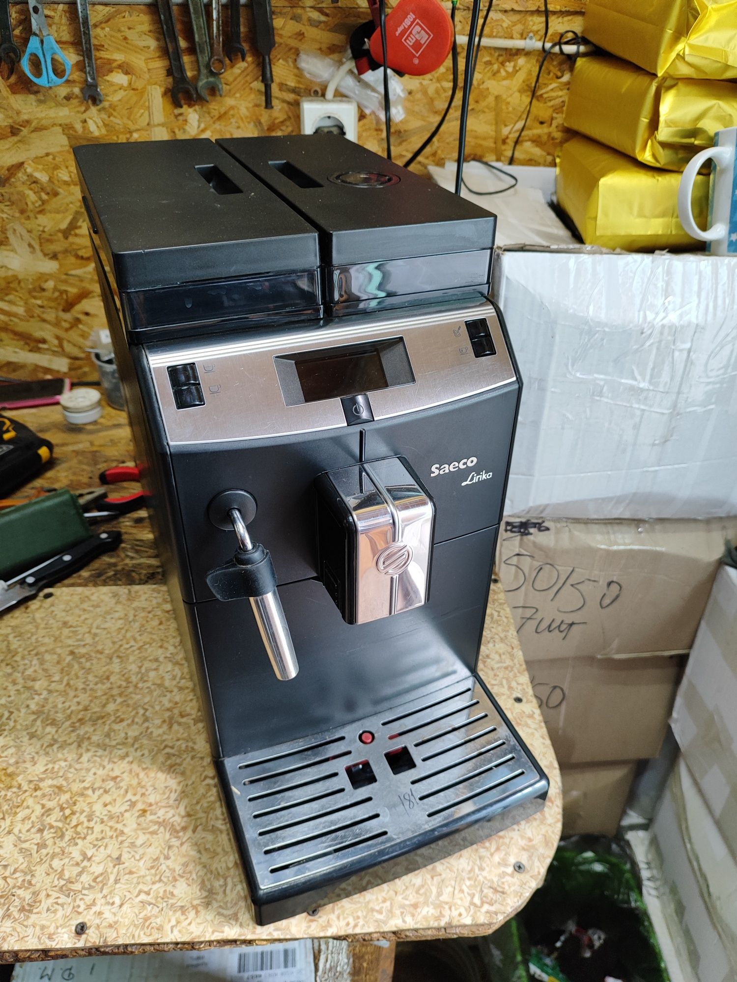 Кофемашина, кавоварка Saeco, Delonghi, Philips Minuto, Magnifica