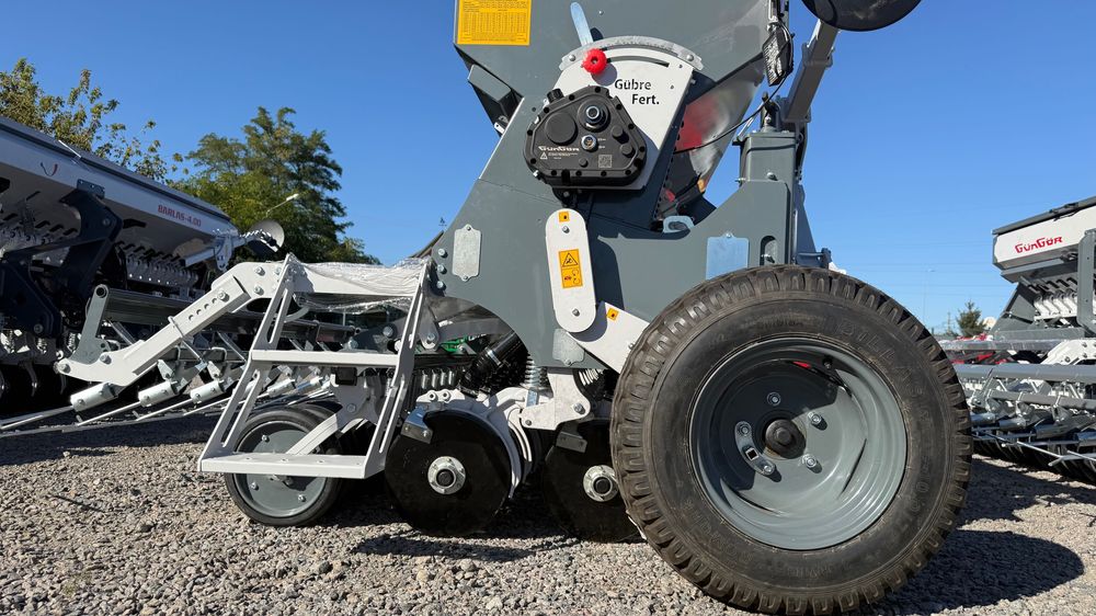 Зернова сівалка BARLAS дводискова ТУРЕЧЧИНА  4-х метрова