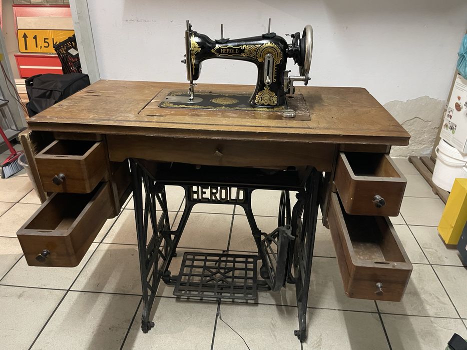 Maszyna do szycia HEROLD antyk