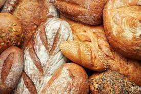 Хлеб сырой на корм животным / хліб тваринам