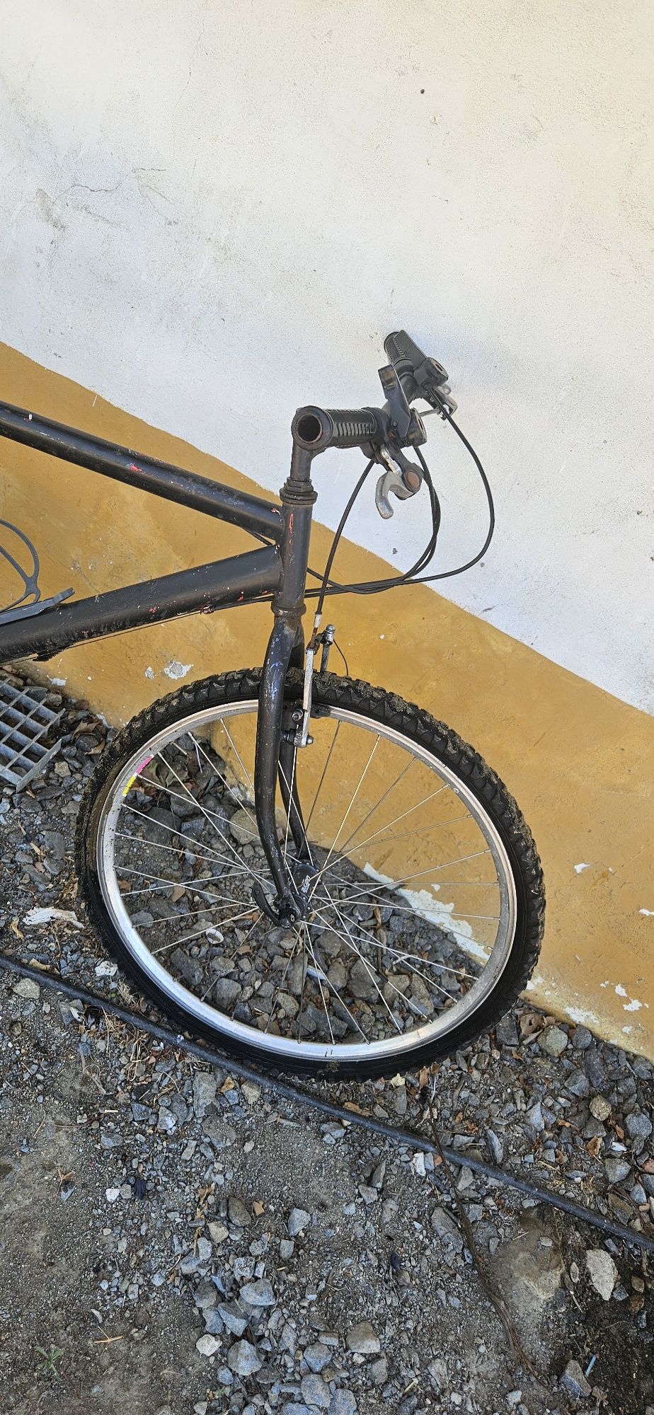 Bicicleta velha.