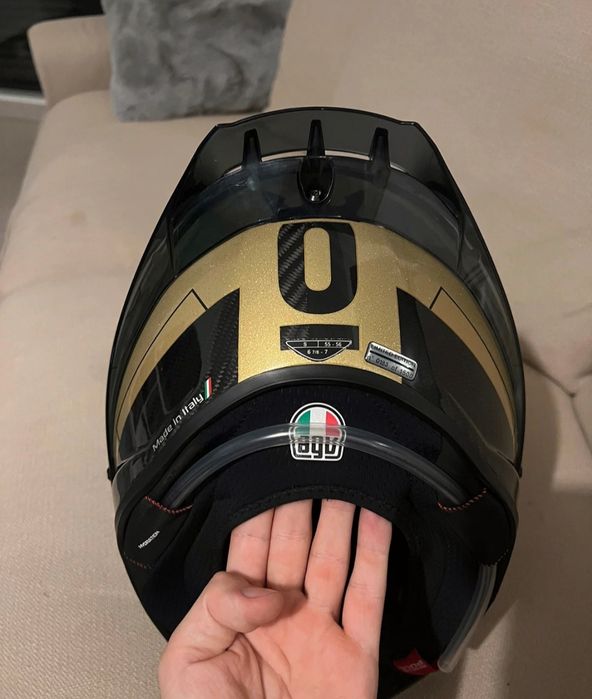 AGV pista GP R Joan Mir limited edition
