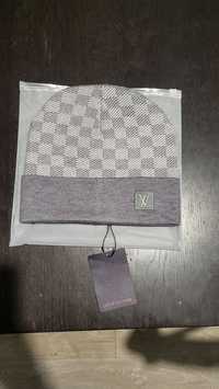 Gorro Louis Vuitton Cinza como novo