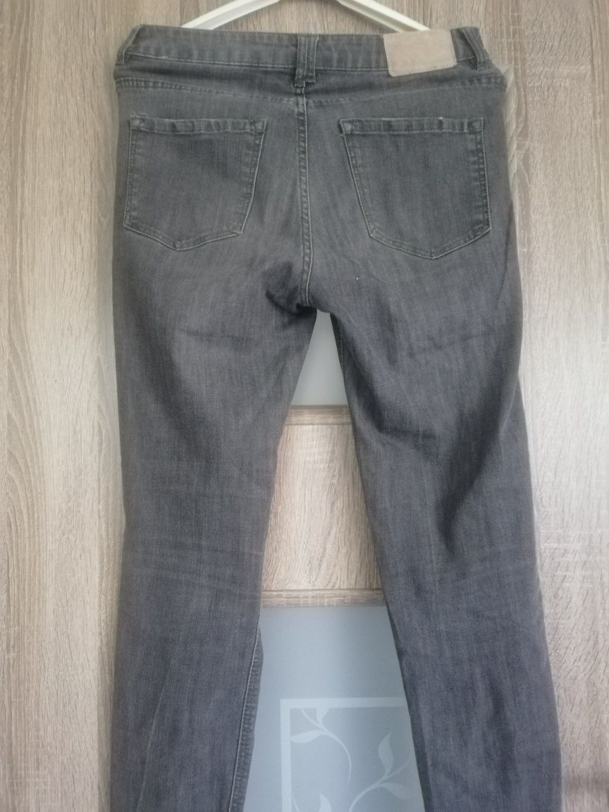 Spodnie damskie jeansowe 38 Pull&Bear