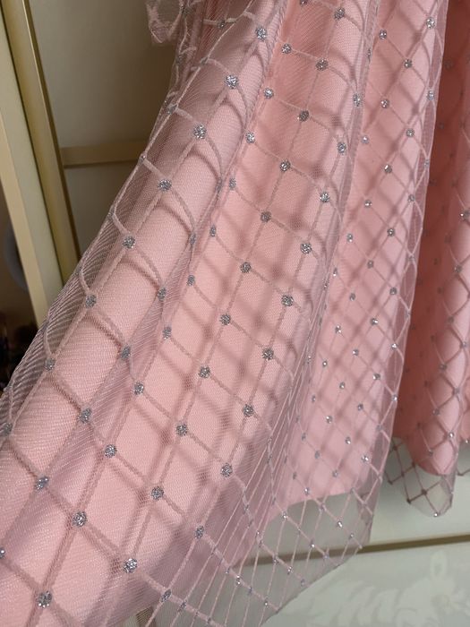 Красива сукня , плаття