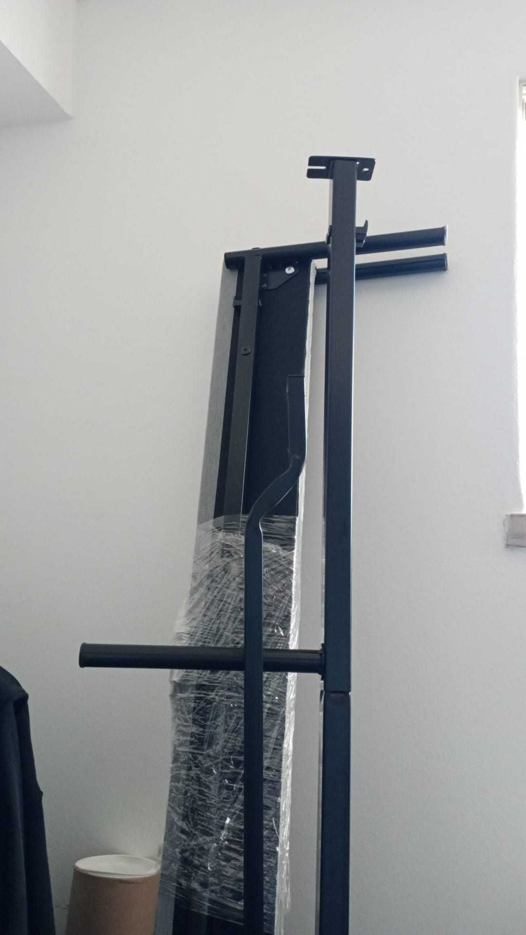 Cama IKEA SLATTUM Cinza Claro