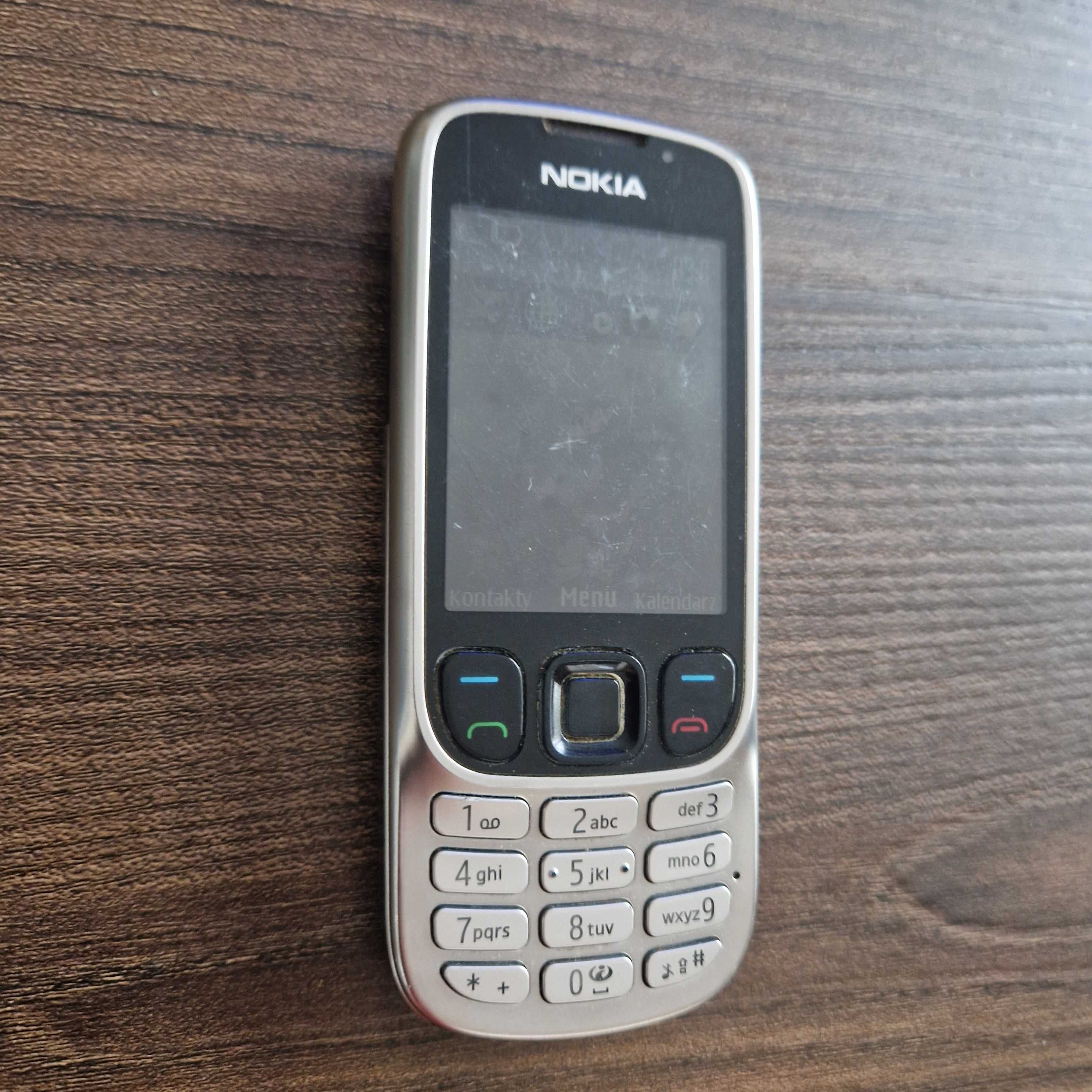 NOKIA 6303 Classic srebrny z ładowarką stan bardzo dobry